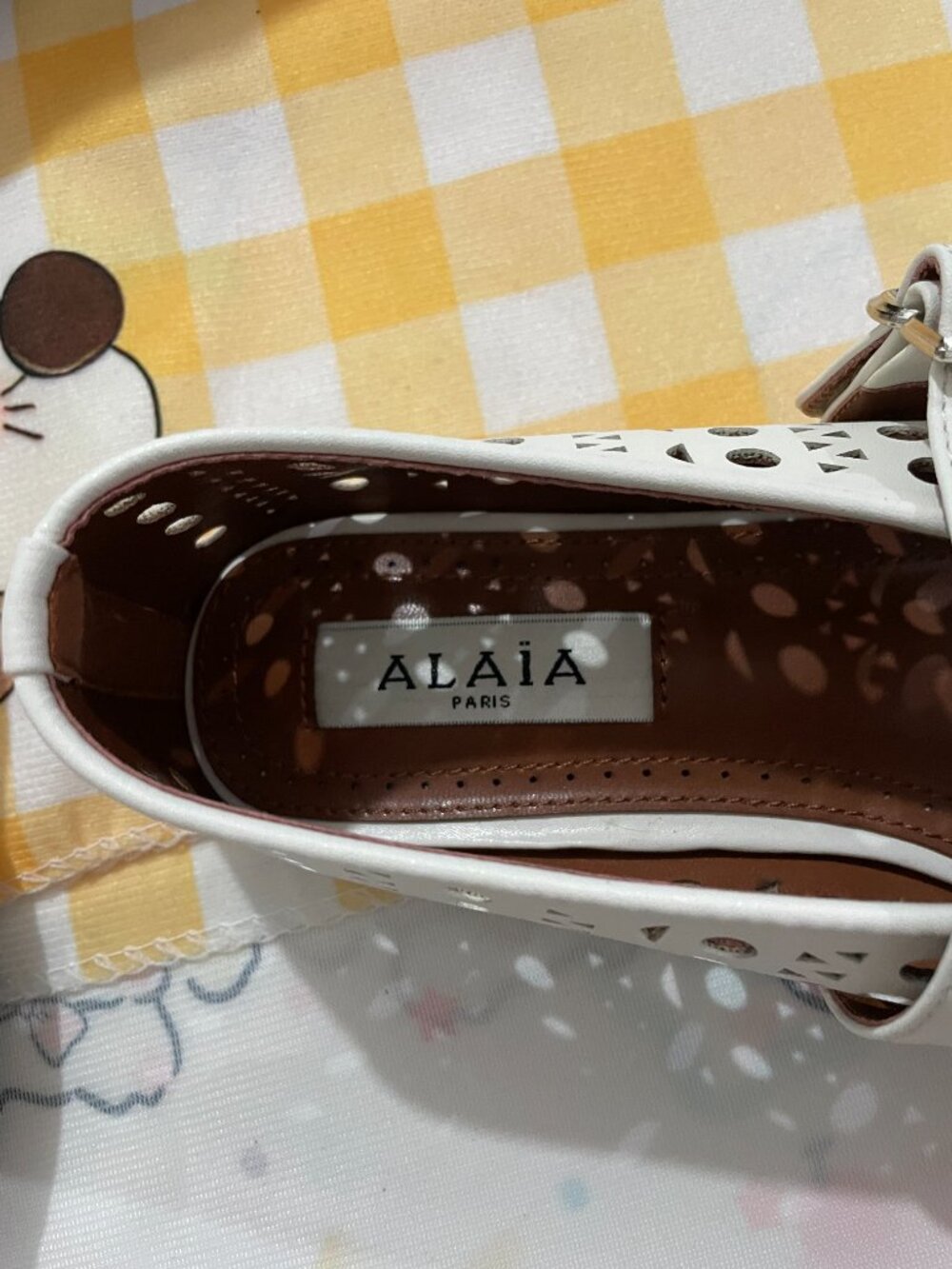 ALAÏA White Cut-Out Mary Jane Ballet Flats - Picture 5 of 11